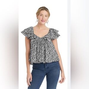 Universal Thread Womens M Black
White Floral Babydoll Top Ruffle
Sleeves V-Neck